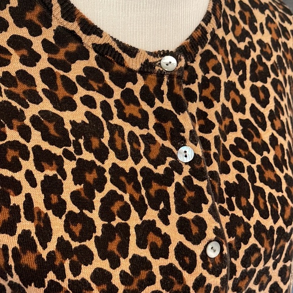 Lands’ End Cardigan - Picture 2 of 7